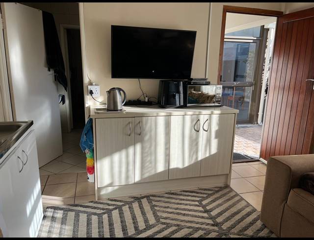 1 BEDROOM APARTMENT TO LET IN MELKBOSSTRAND CENTRAL